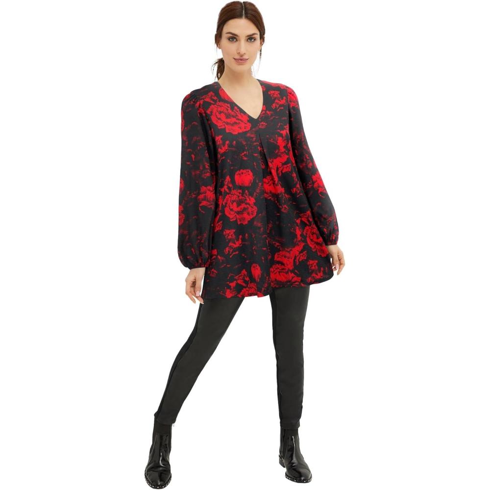 imageellos Plus Size Inverted Pleat Textured Knit Tunic with Blouson SleevesBlack Vivid Red Floral